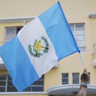 El presidente electo de Guatemala denuncia un plan para atentar contra su vida