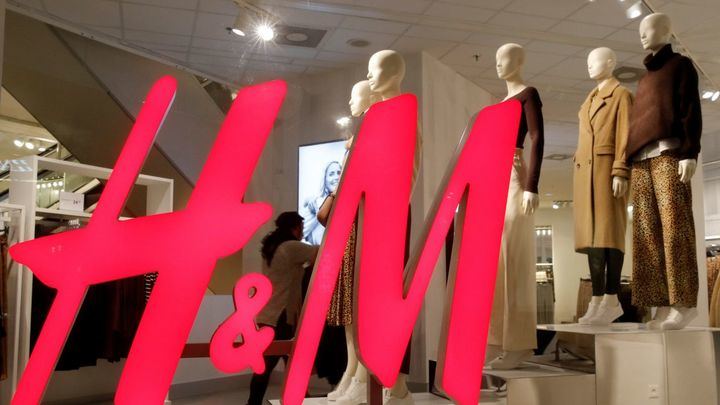 H&M comunica el cierre de 28 tiendas en España y el despido de 588 trabajadores