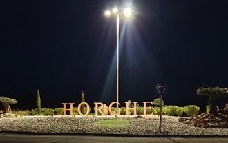 Dos nuevas farolas iluminan las rotondas de acceso a Horche por la carretera GU-205