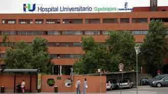 Reyerta de varias personas en Gal&#225;pagos que termina con un joven de 26 en el Hospital de Guadalajara herido por arma blanca