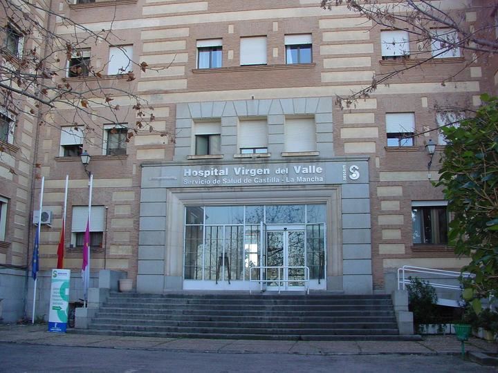 La madre de Emiliano García-Page ingresa en el Hospital del Valle de Toledo tras dar positivo en COVID-19