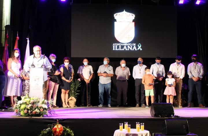 Illana recuerda a sus fallecidos por Covid19 y agradece la labor de todos los profesionales en una emotiva gala de homenaje