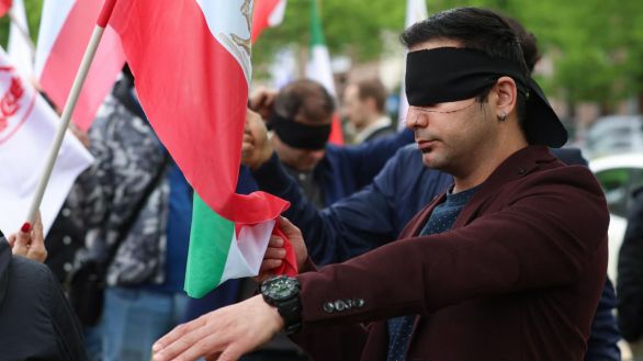 Irán ejecuta en la horca a tres manifestantes condenados por 