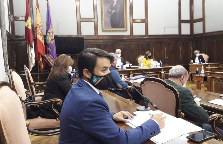 VOX apoya en la Diputación al transporte público provincial en Guadalajara mientras el PSOE se inhibe...una vez más