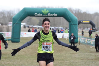 El atleta del CAUG Jaime Migallón ganador del XXVI Cross Internacional de Soria