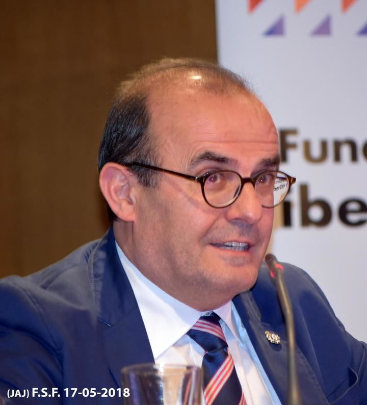 El astrónomo Rafael Bachiller y el doctor Javier Sanz, premios 'Siglo Futuro 2020'