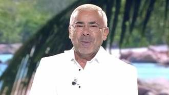 Jorge Javier Vázquez, emocionado ante los vítores del plató: "Como sigáis así, lloro... Os he echado de menos"