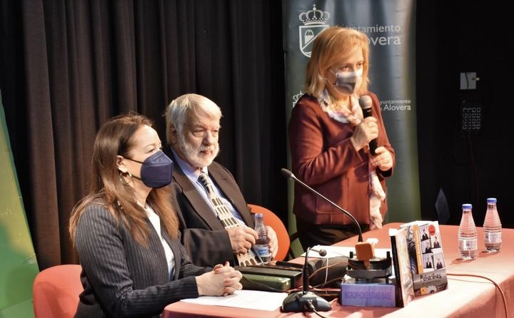 Más de 600 alumnos de Alovera conocen el arte, el cine, la música y la cartelería de propaganda del primer tercio del siglo XX