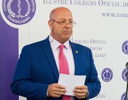 Artículo de Opinión del Presidente del Colegio de Médicos de Guadalajara : Al borde...