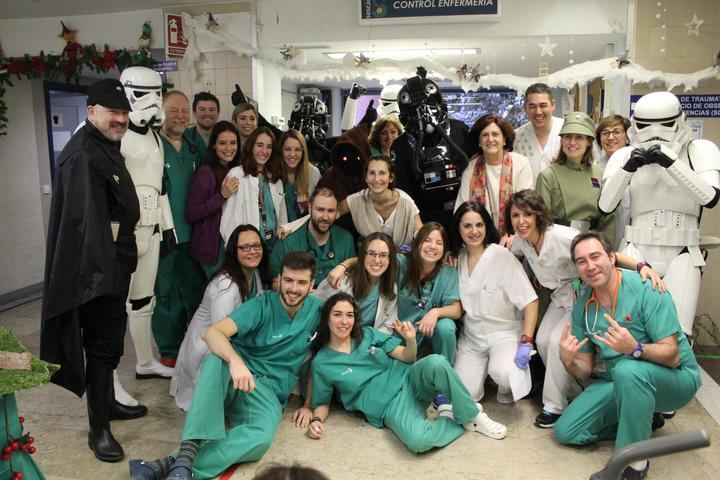 El Hospital de Guadalajara recibe la visita de la Legión 501-Spanish Garrison de Star Wars 