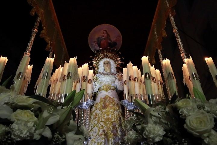 Lunes Santo, Procesión por las calles de Guadalajara de la Cofradía de Nuestro Padre Jesús Nazareno con la Imagen de María Santísima de la Misericordia. Foto : EDUARDO BONILLA (Archivo)