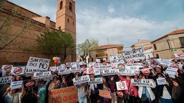 Izquierda Unida Albacete se opone a la instalación de la macrogranja de Pozuelo