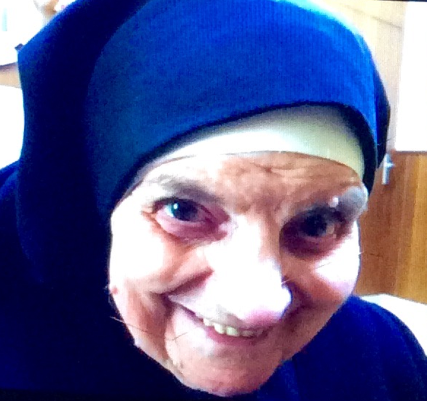 La Madre Milagros Batanero Sastre, religiosa ursulina, ha cumplido cien años