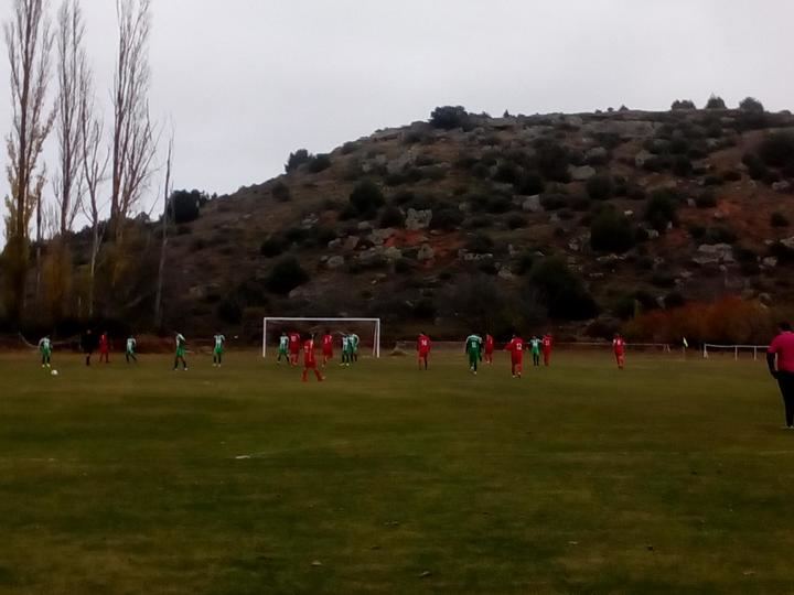 El CD Mandayona gana gracias al hack trick de David Ramos Manso