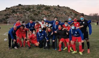 El CD Mandayona gana 3-0 al CD Espinosa en Los Tobares