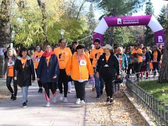 Cerca de 500 participantes en la I Marcha popular de Guadalajara por la Eliminación de la Violencia contra la mujer