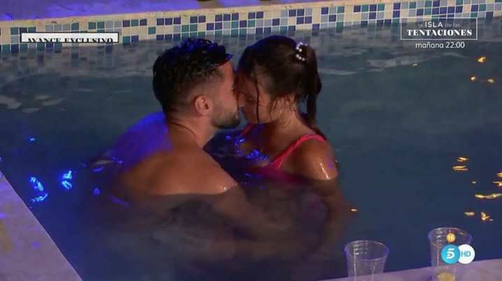 LECTURAS La isla de las tentaciones: Las ardientes imágenes de Marta Peñate y Dani