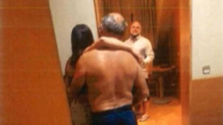 CORRUPCIÓN PSOE : Para seducir a los empresarios, según la juez, la trama citaba a los empresarios en el propio Congreso y acababan las negociaciones con grandes orgías