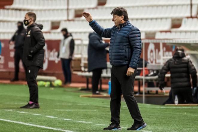 Menéndez:Puntuar es importante, pero en Alcorcón hay que ganar