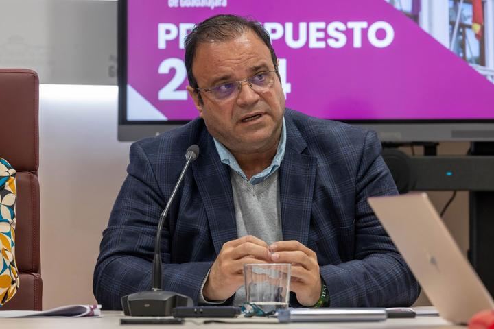 Morejón: “Rojo es el único que ha traicionado y estafado a los guadalajareños con su apoyo a la Amnistía y con sus cuentas”