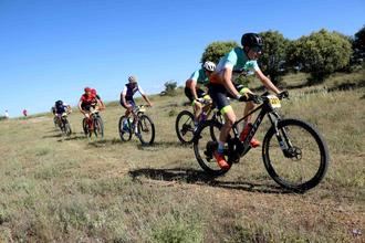 Alejandro Gómez se impone al sprint en la Jadraque MTB III Sendas Del Cid