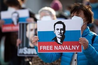 Después de 3 semanas desaparecido, el líder opositor ruso, Alexéi Navalni, aparece VIVO en una prisión en el círculo polar ártico