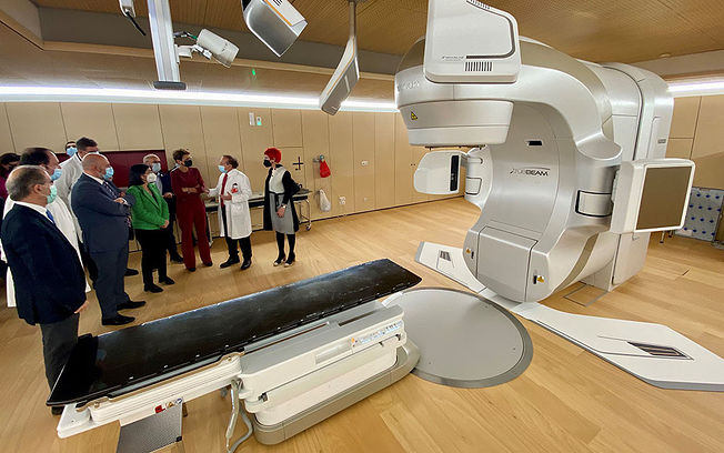 Navarra contará por primera vez con dos Aceleradores lineales de Oncología Radioterápica adaptativa y un PET-TC en el sistema público de salud