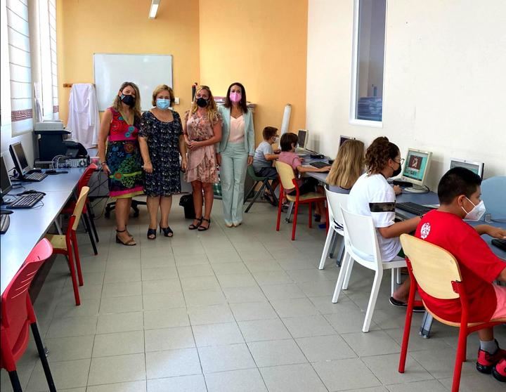 200 niños aloverano han realizado los cursos de informática este verano en Alovera