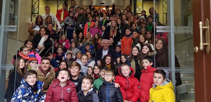 Cien niños de la provincia celebran en la Diputación de Guadalajara el 30 aniversario de la Convención sobre Derechos del Niño