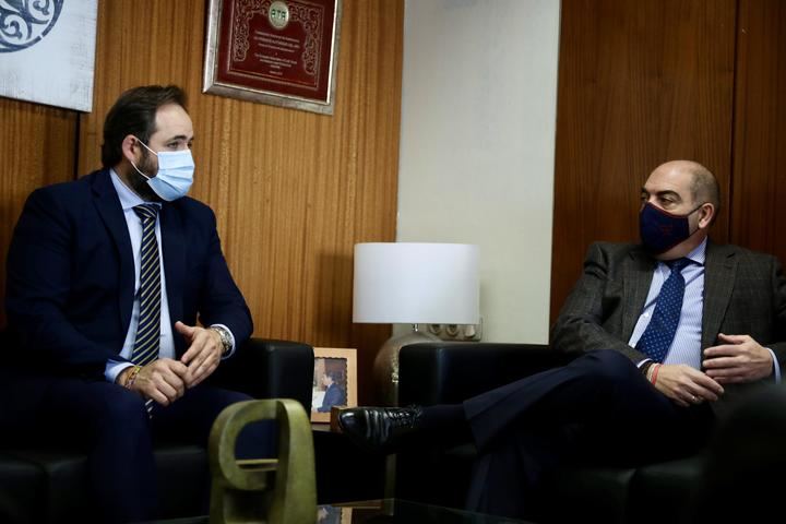 Nuñez se reúne con el presidente nacional de ATA, Lorenzo Amor y defiende un proyecto sólido y serio para los autónomos castellanomanchegos