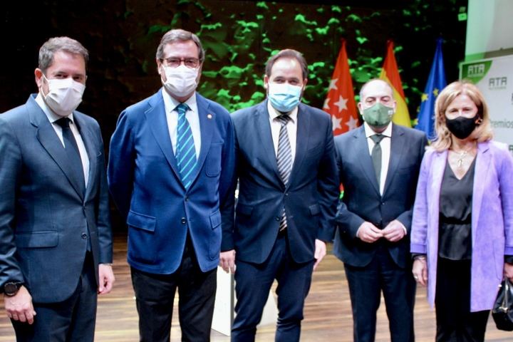 Núñez aboga por rebajar la carga fiscal a los autónomos para facilitar la viabilidad de sus negocios y generar empleo y riqueza