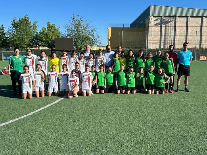 Núñez asiste a la final provincial de fútbol femenino en El Casar