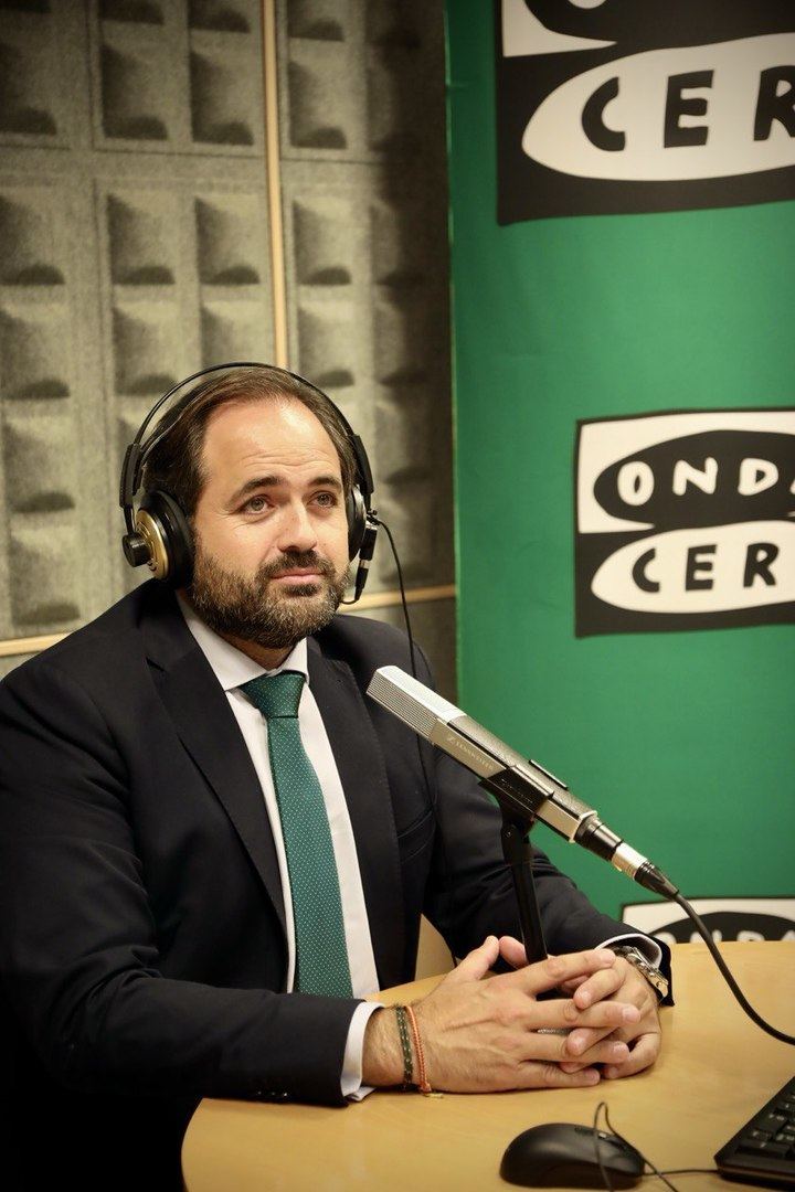 Núñez califica de infantil la forma en la que Page se excusa para no ir al Senado ya que el Pleno de las Cortes puede celebrarse otro día