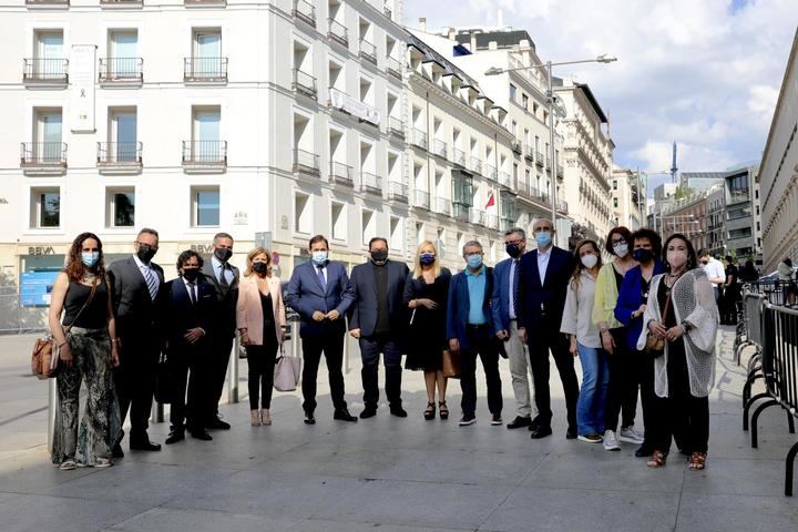 Núñez anuncia que las Cortes regionales debatirán en junio a propuesta del PP sobre las principales reivindicaciones del sector de la belleza personal y su defensa