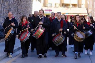 Núñez transmite su emoción por participar en la Tamborada de Miércoles Santo de Hellín, y anima a todo el mundo a conocer las tradiciones de Castilla-La Mancha