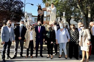 Paco Núñez asiste al Viacrucis por el centenario de Hermandades de Semana Santa de Campo de Criptana