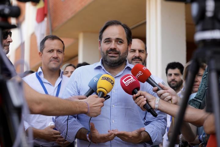 Núñez anima a llenar las urnas de votos cada uno lo que considere mejor, para el futuro común de todos los españoles