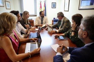 Primeras propuestas parlamentarias del PP para Castilla La Mancha : Ayudas a las familias para aliviar la &#34;vuelta al cole&#8217;&#34; y un plan contra las listas de espera sanitarias