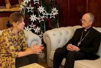 La alcaldesa recibe al obispo en su primera visita oficial al Ayuntamiento de Guadalajara