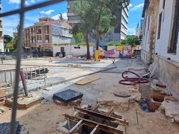 Reorganización del tráfico entorno a las Plazas de Prim y San Esteban en el avance de las obras