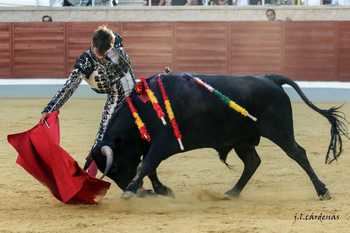 Alrededor de 2.000 personas llenaron los tendidos de la Plaza de Toros La Sagra en la novillada de Semifinal del Certamen sin caballos.