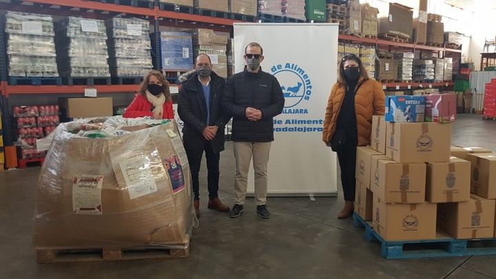 La familia del Grupo Social ONCE en Castilla-La Mancha se suma y logra en solo un mes el reto de donar 111.111 kilos de alimentos contra la pandemia