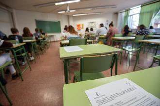 Un total de 1.163 personas se examinan hoy en Guadalajara para obtener una plaza de Auxiliar de Enfermería o Auxiliar Técnico Educativo