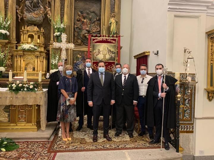 Paco Núñez participa en el Corpus Christi de El Casar