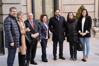 Más de cien cargos del PP regional liderados por Paco Núñez pedirán hoy ante la sede del socialista Page que impida la investidura de Sánchez y “paren esta locura”