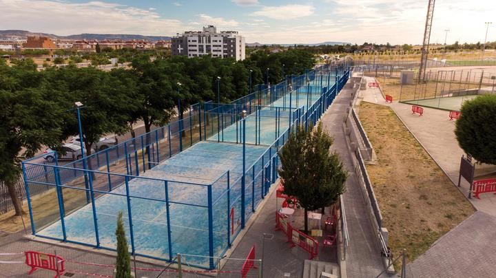 Pistas de pádel del complejo San Miguel. Fotografía: Ayuntamiento de Azuqueca