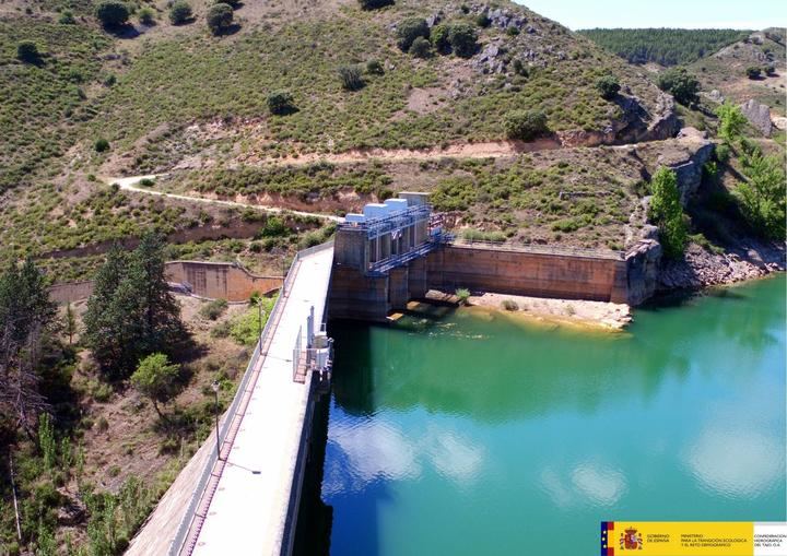 La Confederación Hidrográfica del Tajo formaliza el contrato de adecuación y actualización de los Planes de Emergencia de las presas de Beleña, Alcorlo y Pálmaces 