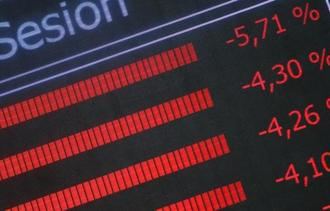 PÁNICO en las bolsas europeas por el desplome del 30% de Credit Suisse