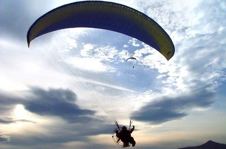 Herido un hombre de 34 años tras sufrir un accidente de parapente en Alarilla