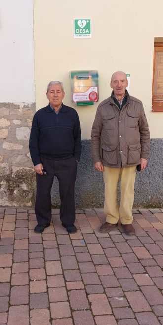 El Ayuntamiento de Pareja instala desfibriladores en todas las pedanías y urbanizaciones del municipio